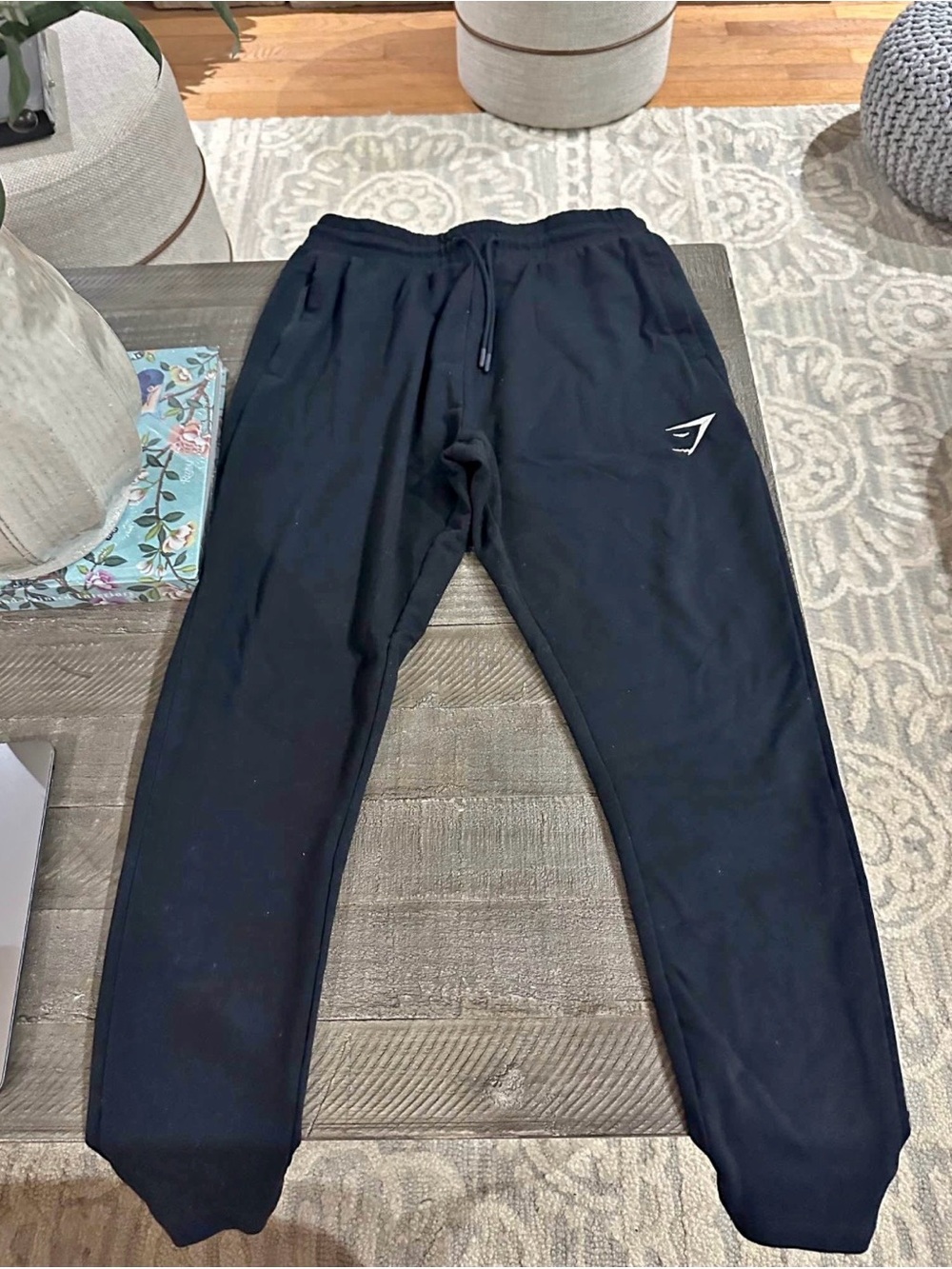 Gymshark Men’s Black Jogger Pants medium
